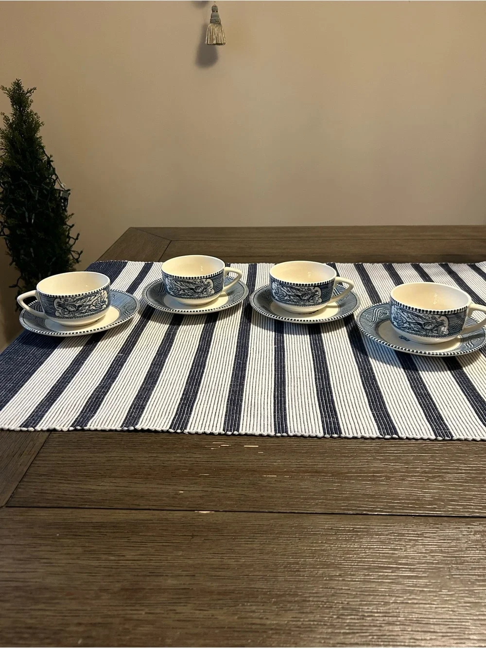Currier & Ives Navy Blue/Cream Teacup and Saucer Set -Set of 4